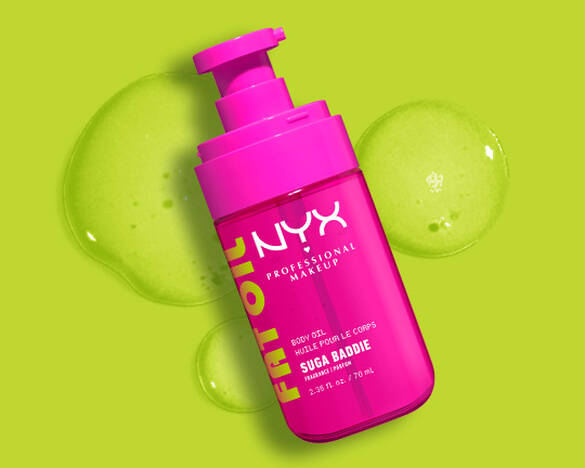  NYX Professional Makeup Fat Oil Body Oil in Suga Baddie met een getextureerde olie achter het productshot.