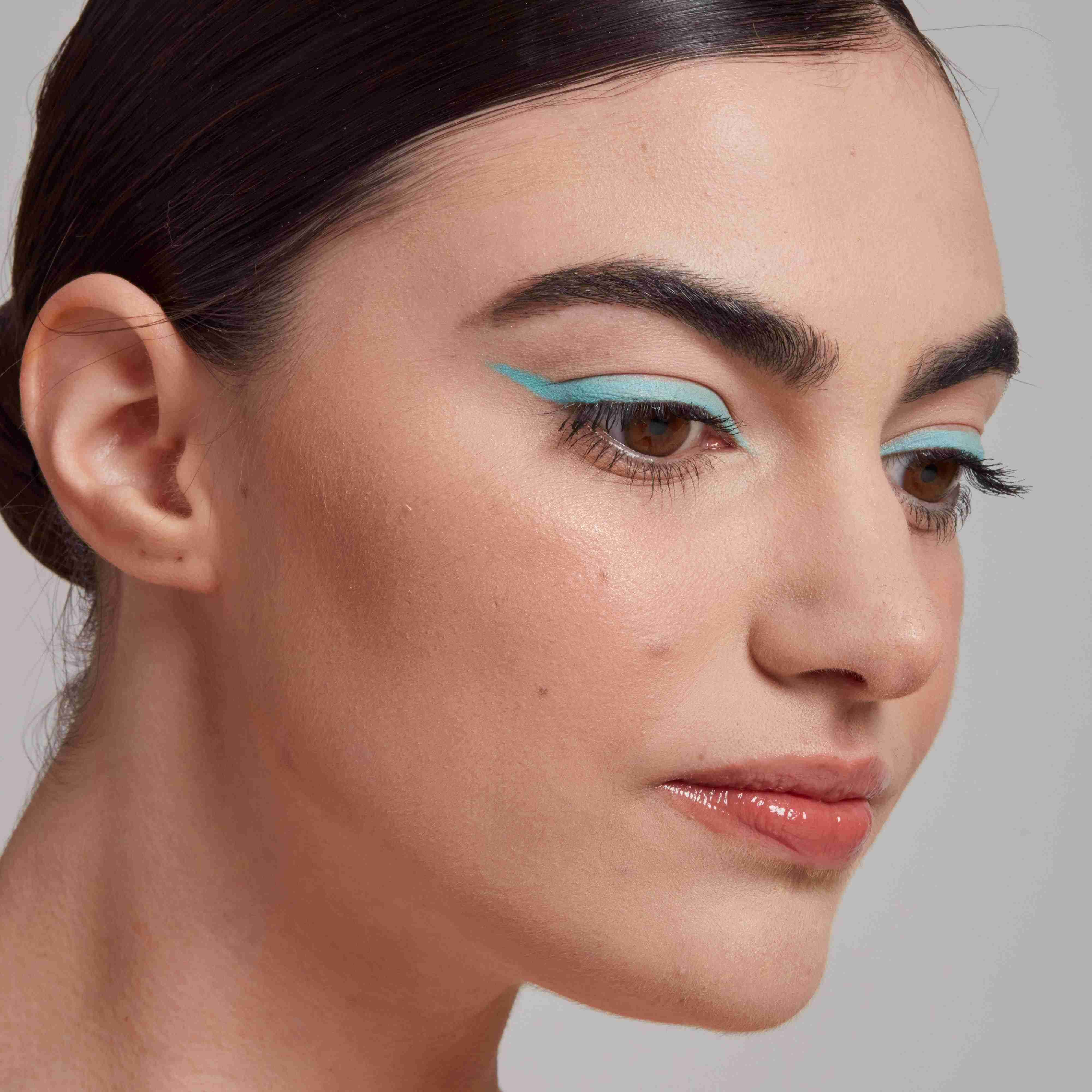 CRAYON EPIC WEAR LINER STICKS